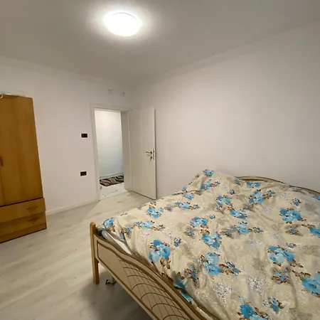Me Qera 2+1 Apartment *